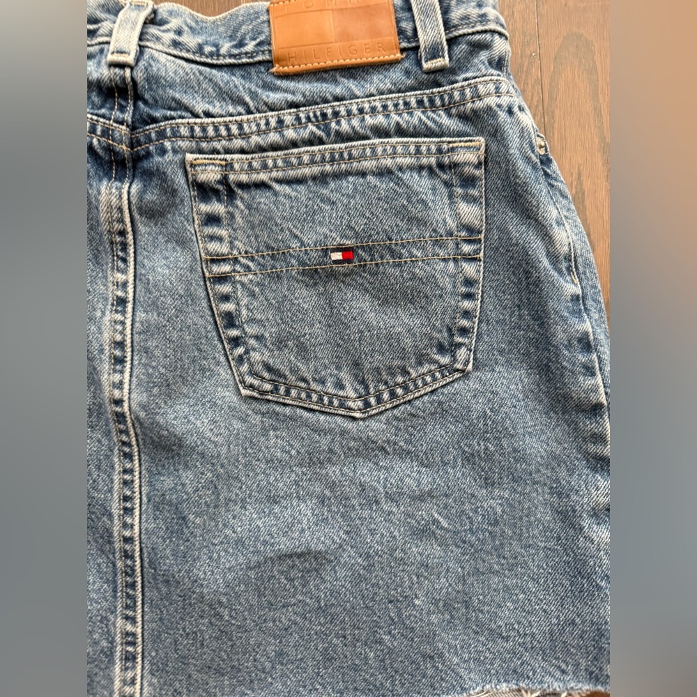 EXC 90's Vintage Tommy Hilfiger Spell Jean Denim Mini Skirt Size 8 Y2K - Picture 15 of 16